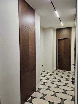 Dýhované dveře s nadsvětlí ke stropu 