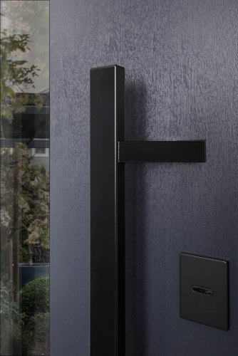 Bezpečnostní dveře venkovní  LP5 Lampre se svetlikem