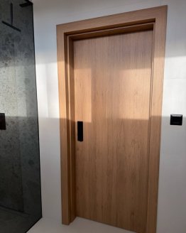 Dýhované bezfalcové dveře 